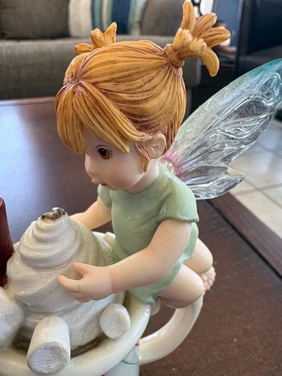 Hot Chocolate Fairie" figurine from the Enesco "My Little Kitchen Fairies", 2003 - Picture 6 of 8